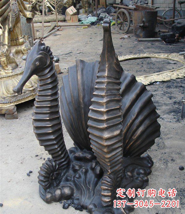鹤壁小区动物海马铜雕