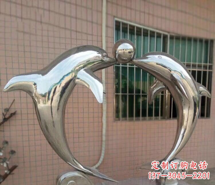 鹤壁校园不锈钢海豚顶球雕塑