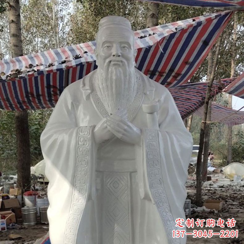 鹤壁校园孔子雕像