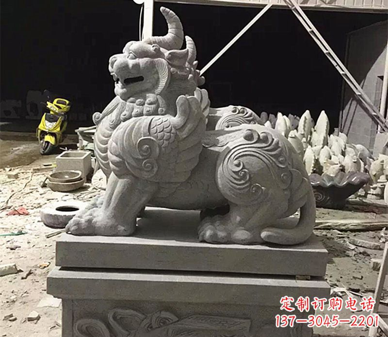 鹤壁獬豸法院门口石雕