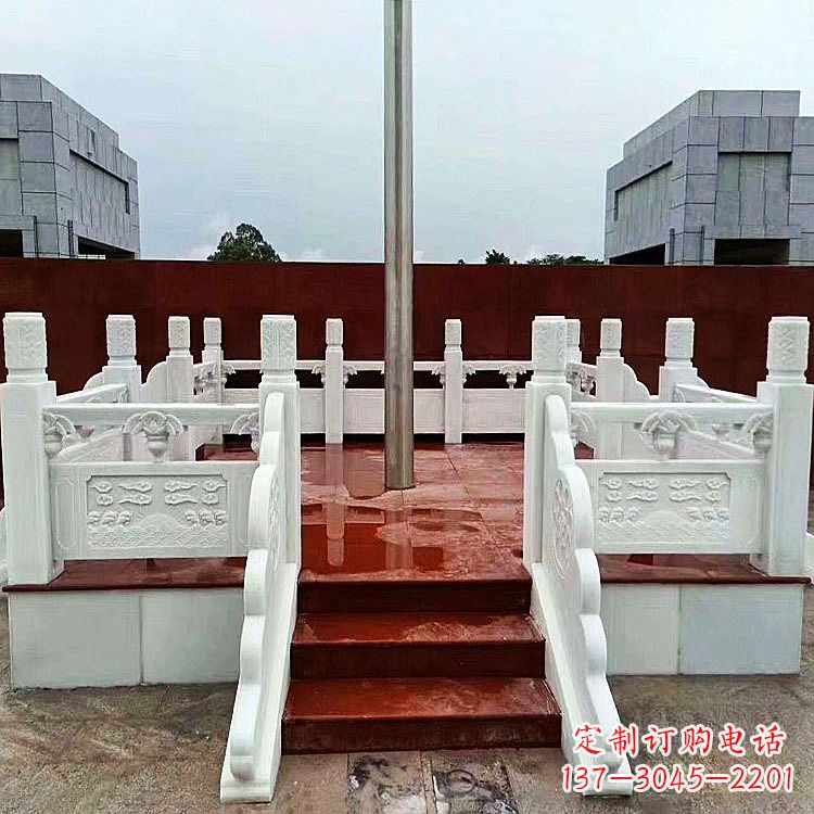 鹤壁学校石雕升旗台