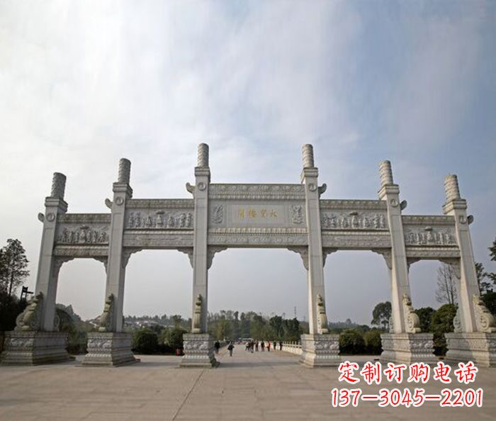 鹤壁园林景观五门石雕牌坊
