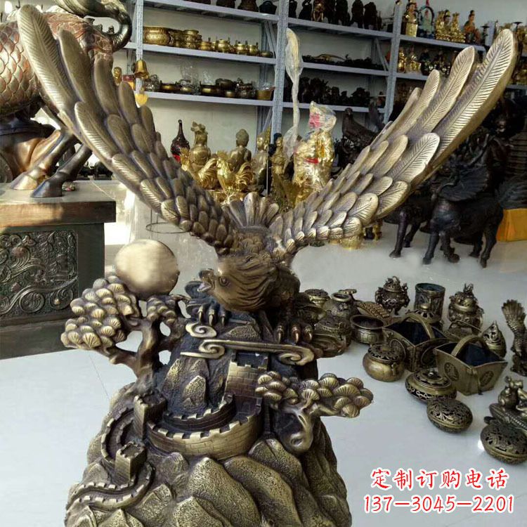 鹤壁铸铜老鹰雕塑
