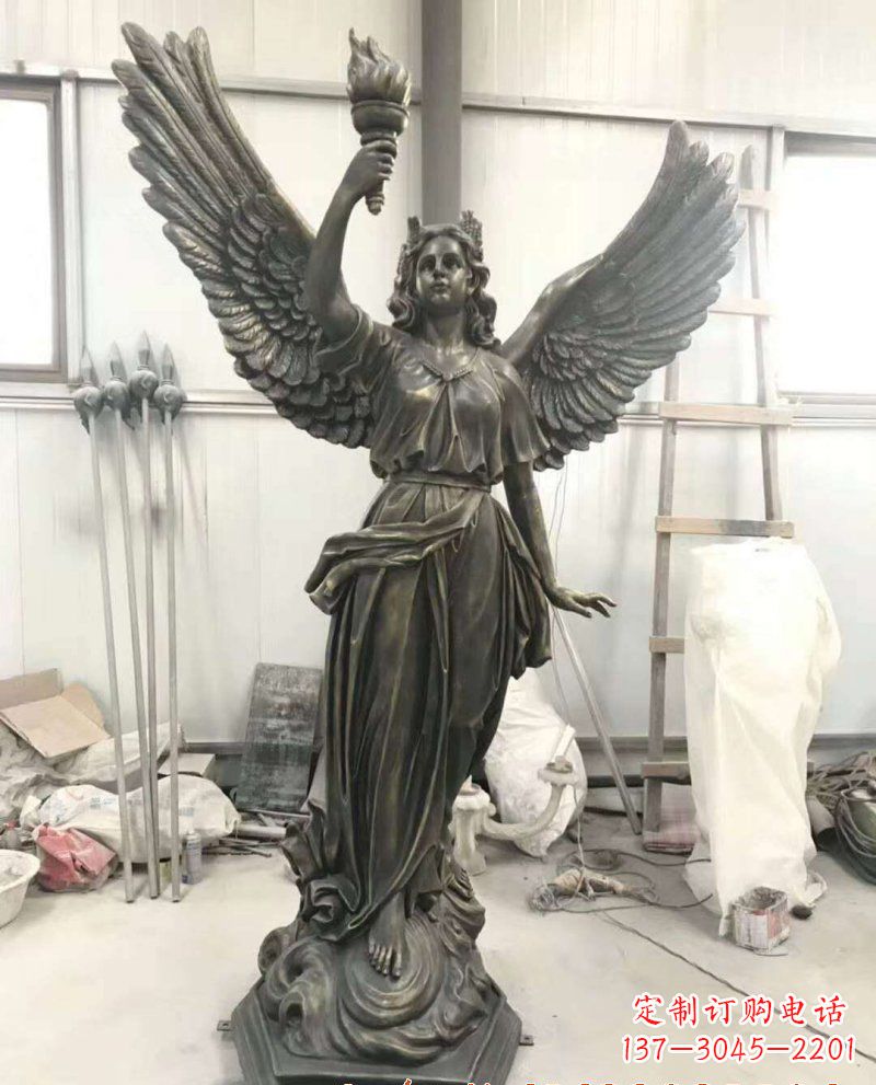 鹤壁自由女神像铜雕
